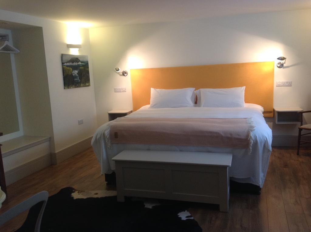 Hotel Quinlan & Cooke Boutique Townhouse And Qcs Seafood Restaurant Cahersiveen Exterior foto