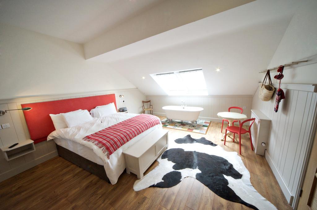 Hotel Quinlan & Cooke Boutique Townhouse And Qcs Seafood Restaurant Cahersiveen Habitación foto